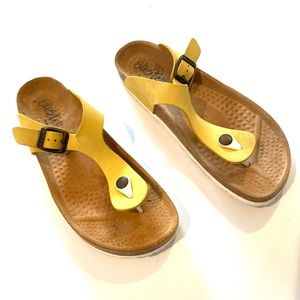 BIOSTEP Womens 9.5 Yellow Slip On Leather Cork Sandal Flip Flops (Style 17704)